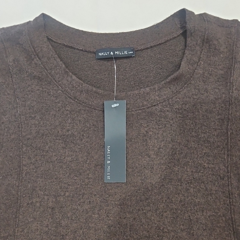 Nally & Millie Women's Chocolate Crewneck Sweater SUPER SOFT sz S/M
